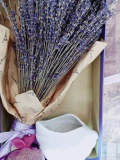 Hộp Hoa Lavender cao cấp kèm túi thơm (330 cành) 2